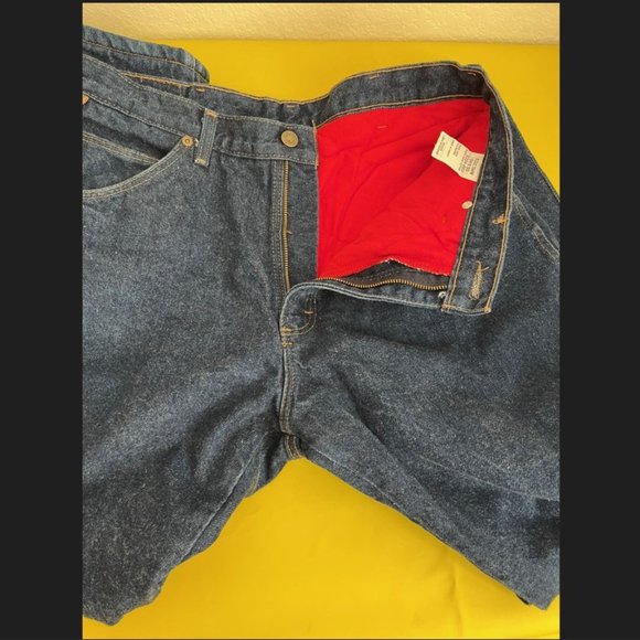 Men's Wrangler Rugged Wear Fleece Lined Jeans, Dark Wash, Size 34x30 - Picture 6 of 12